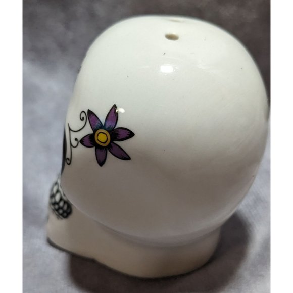 Sugar Skull Salt/Pepper Shaker - Picture 3 of 6